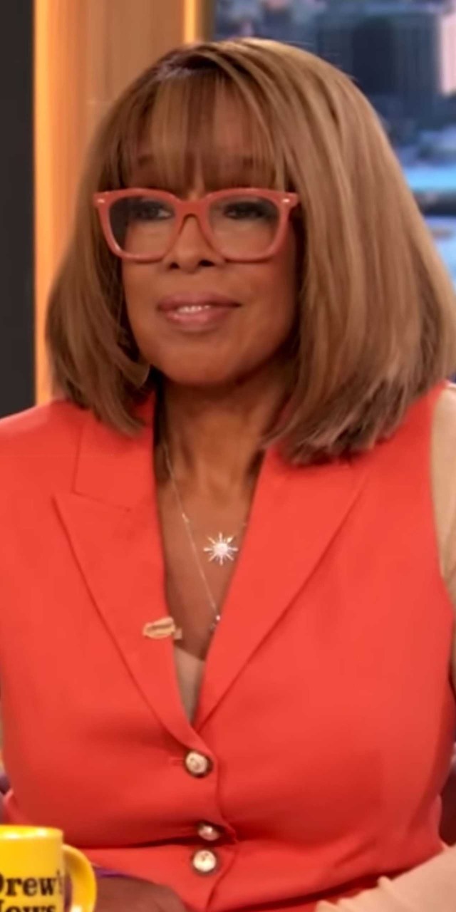 &nbsp;Drew Barrymore Show September 2025: Gayle King Stuns in an Orange Linen Vest