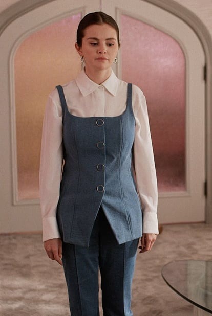 &nbsp;Only Murders In The Building Season 5 Episode 6: Selena Gomez in a Chic Blue Vest